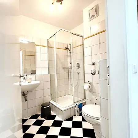 Cozy-Livings / Parkplatz, Top-Lage, Balkon, Kueche Neu-Anspach Esterno foto