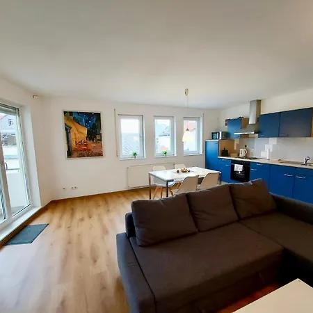 Cozy-Livings / Parkplatz, Top-Lage, Balkon, Kueche Neu-Anspach Esterno foto