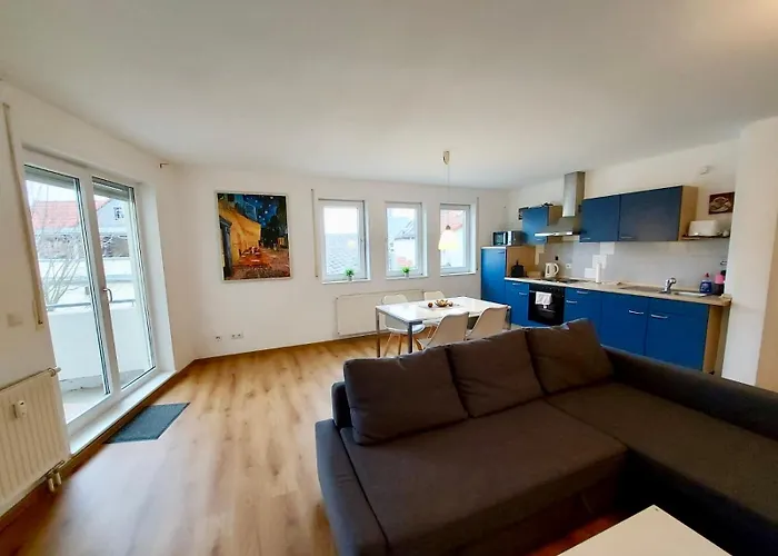 Cozy-Livings / Parkplatz, Top-Lage, Balkon, Kueche