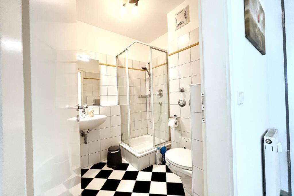 Appartement Cozy-livings / Parkplatz, Top-lage, Balkon, Kueche Neu-Anspach